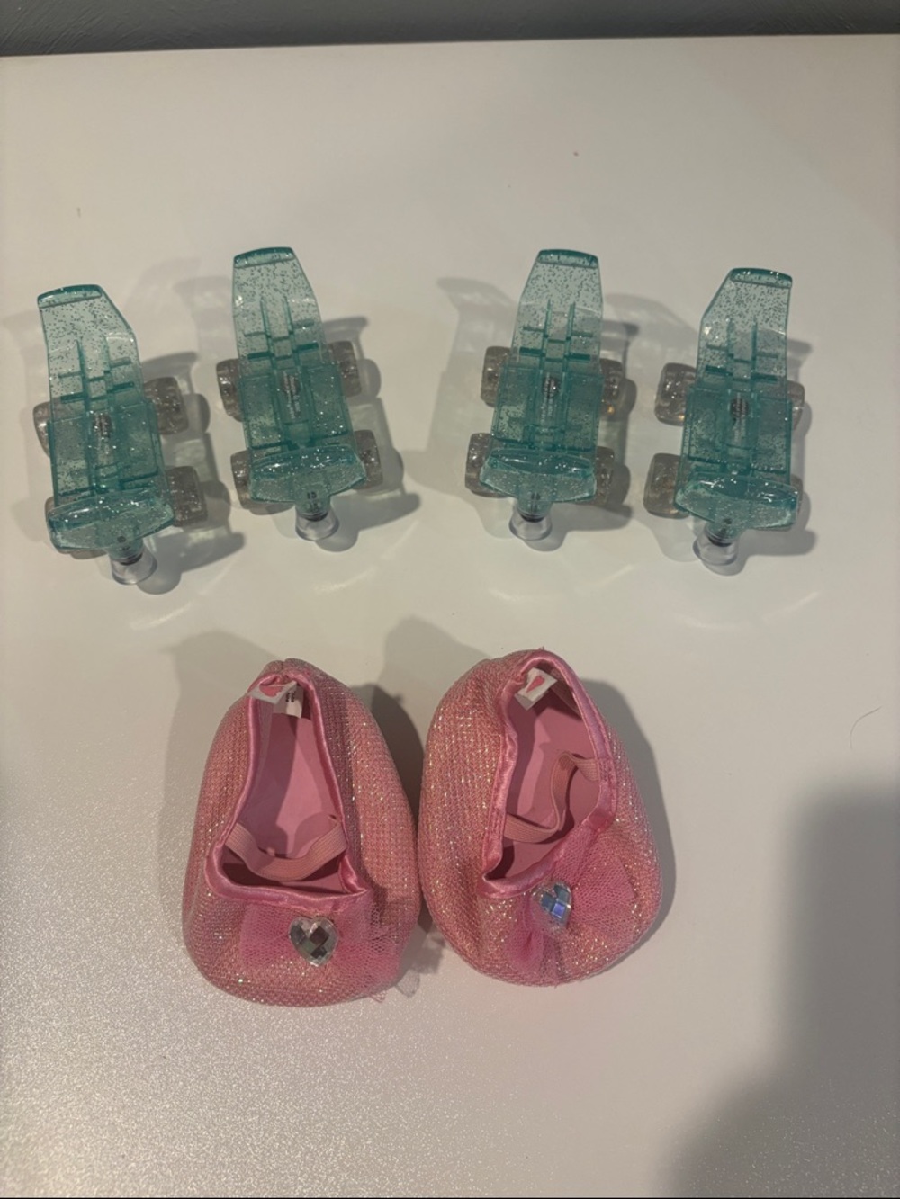 Build-A-Bear Shoe Lot 2 pairs of roller skates and pink heels